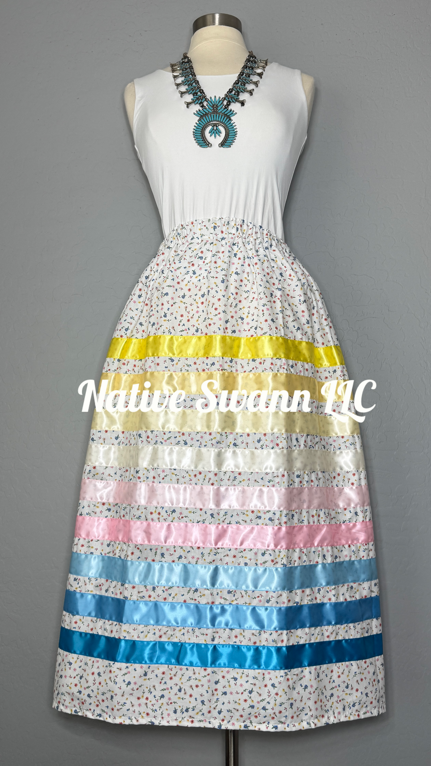 White Mini Flowers Cotton Ribbon Skirt